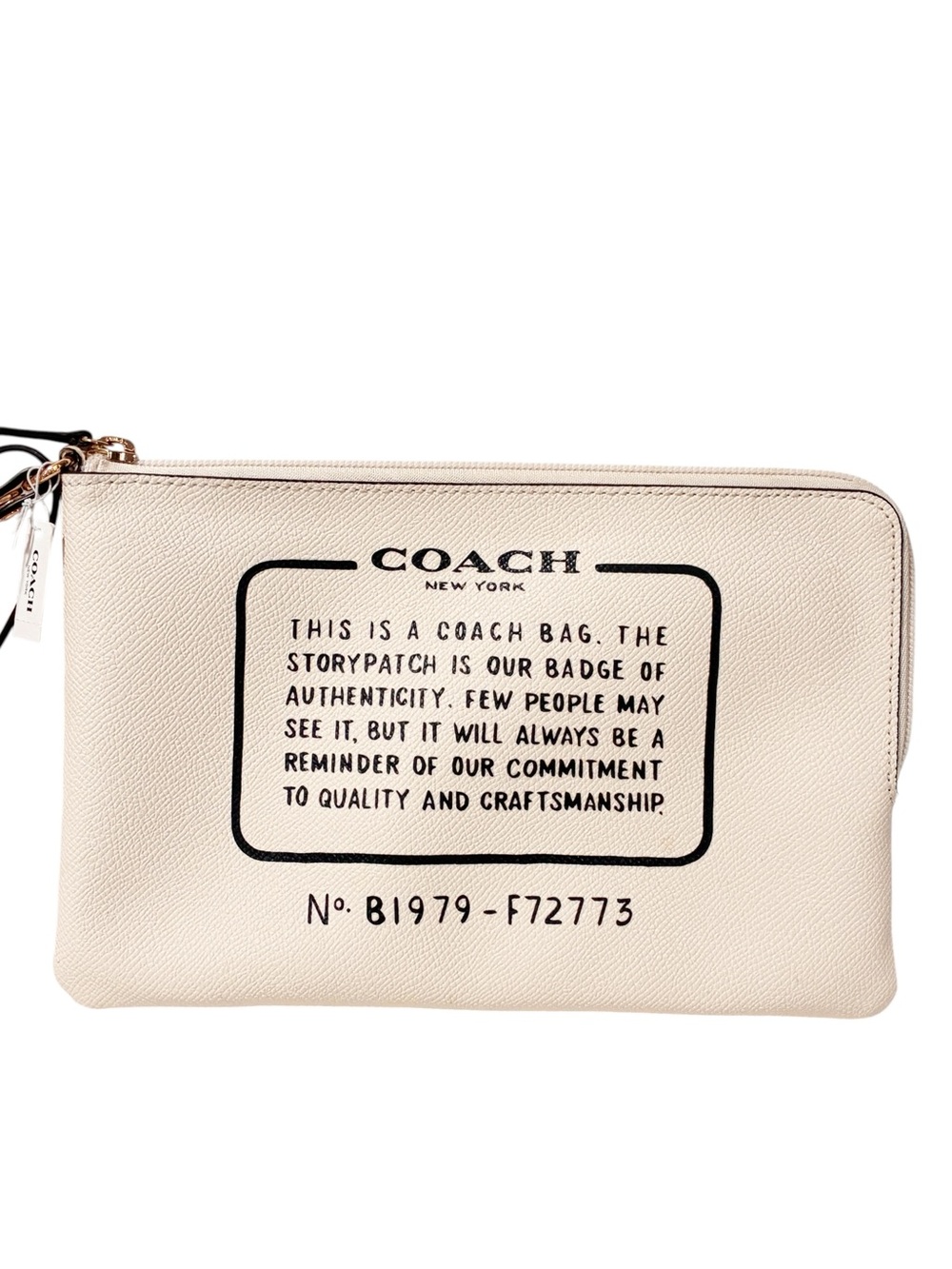 Coach New York Storypatch Creed Zip Wristlet Bag Purse Pouch White Black